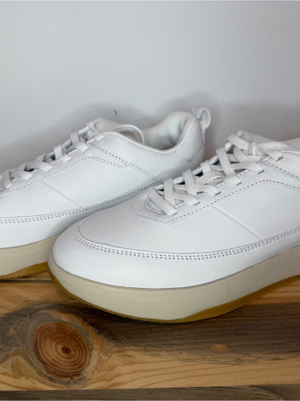 White Low-Top Women's Sneakers with Cream Sole